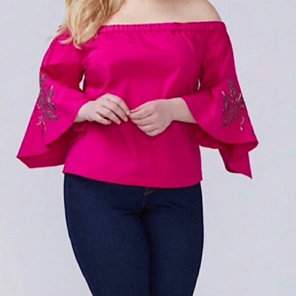 Lane Bryant Hot pink beautiful Embroiled off shoulders top. Sz. 14/15